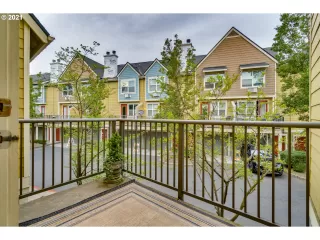 Photo #3: 21064035 Listing