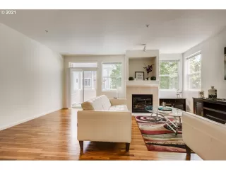 Photo #1: 21064398 Listing 