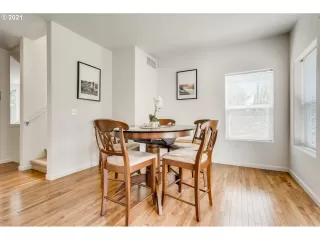 Photo #6: 21064398 Listing 