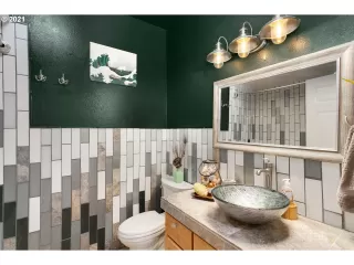 Photo #6: 21064406 Listing 