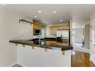 Photo #4: 21064471 Listing