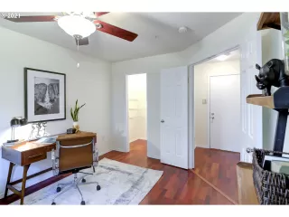 Photo #2: 21065201 Listing