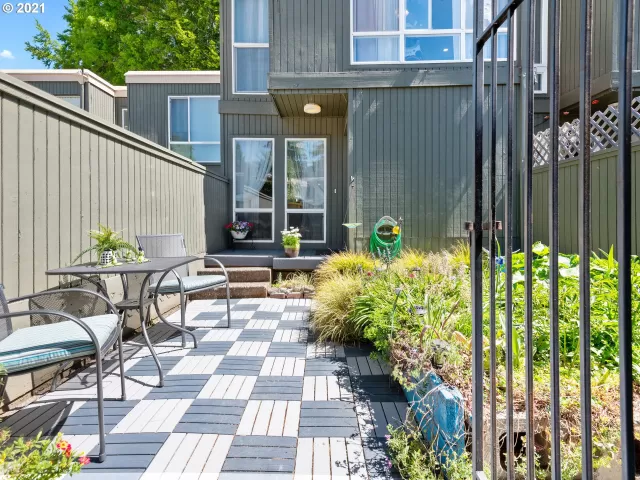 MLS: 21065239 Condo For Sale