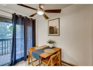Photo #4: 21065570 Listing 
