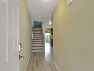 Photo #1: 21065700 Listing 