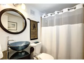 Photo #4: 21065995 Listing 