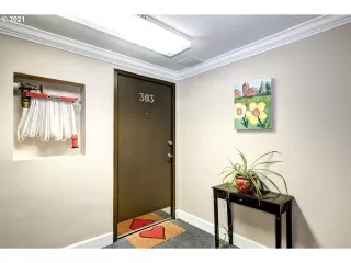 Photo #6: 21065995 Listing 