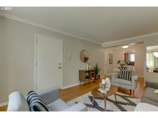 Photo #1: 21066811 Listing