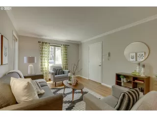 Photo #3: 21066811 Listing