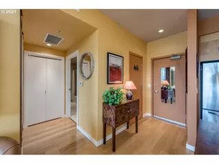 Photo #3: 21067109 Listing 