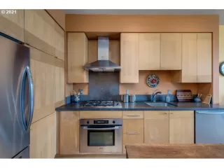 Photo #4: 21067109 Listing 