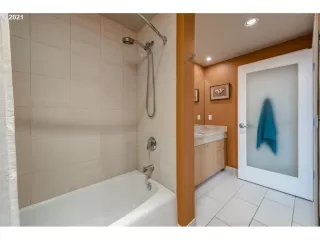 Photo #6: 21067109 Listing 