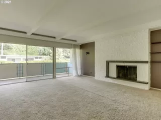 Photo #1: 21068090 Listing