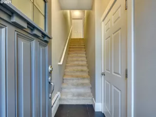 Photo #2: 21069645 Listing 