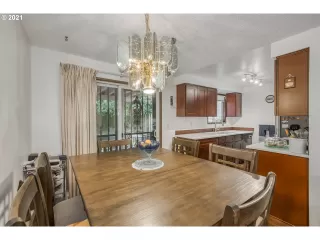 Photo #6: 21069970 Listing