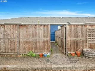 Photo #3: 21070596 Listing 