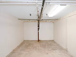 Photo #6: 21070596 Listing 