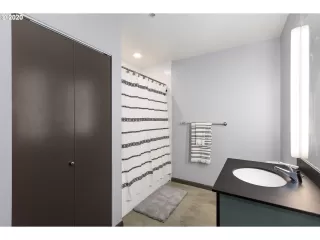 Photo #6: 21071312 Listing 