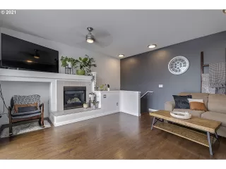 Photo #5: 21071428 Listing 