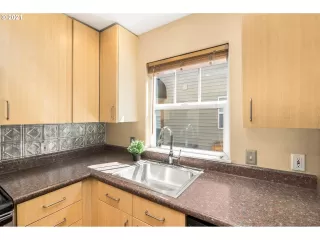 Photo #1: 21071804 Listing