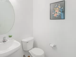 Photo #5: 21072778 Listing