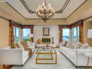 Photo #4: 21073070 Listing