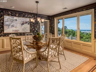 Photo #6: 21073070 Listing