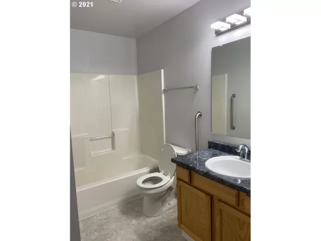 MLS: 21073351 Condo For Sale