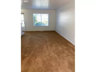 Photo #3: 21073351 Listing