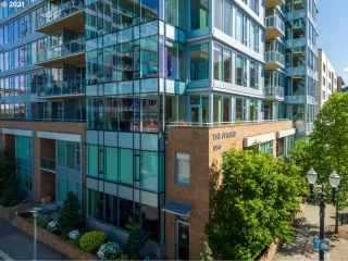 Photo #1: 21073372 Listing