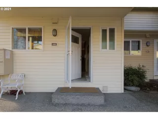 Photo #1: 21074147 Listing