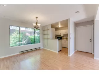 Photo #2: 21074150 Listing