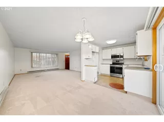 Photo #3: 21074449 Listing