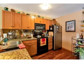 Photo #6: 21074613 Listing 