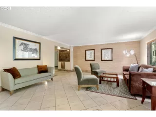 Photo #2: 21074926 Listing 