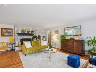 Photo #3: 210751194 Listing