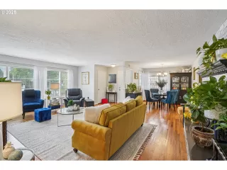 Photo #5: 210751194 Listing