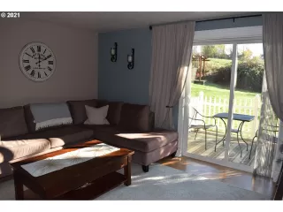 Photo #6: 21075175 Listing 