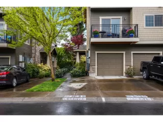 Photo #2: 21075853 Listing 