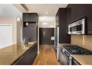 Photo #3: 21076224 Listing