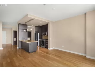 Photo #6: 21076224 Listing