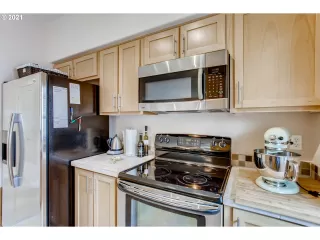 Photo #4: 21076780 Listing