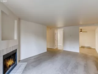 Photo #4: 21076823 Listing