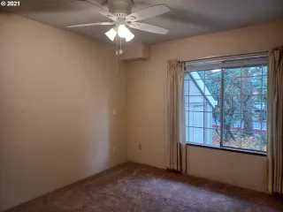 Photo #2: 21076916 Listing