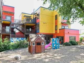 Photo #5: 21076989 Listing