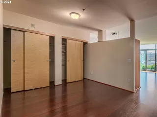 Photo #5: 21077071 Listing 