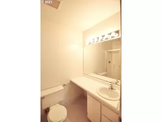 Photo #6: 21077446 Listing