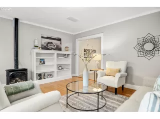 Photo #5: 21077812 Listing