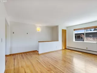 Photo #1: 21077878 Listing