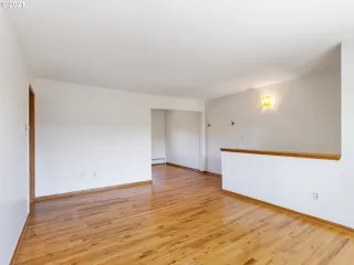 Photo #2: 21077878 Listing